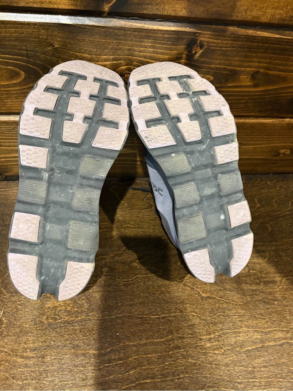 On Running Women's Cloudstratus3 Athletic Sneakers - Picture 5 of 7